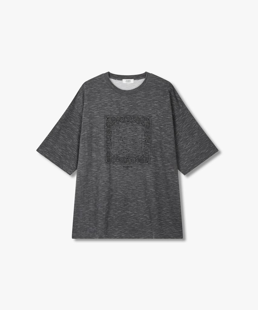 STUDIO TOMBOY Bandana Graphic Motif Short Sleeve T-Shirt_Charcoal 91F6222787