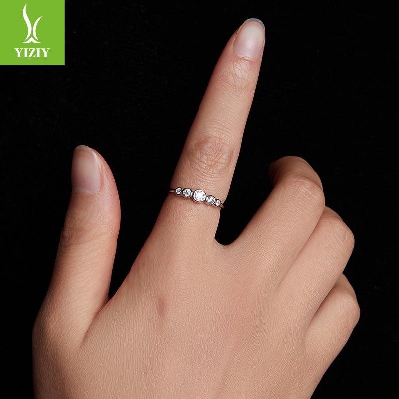 Klassischer funkelnder Moissanit-Ring für Damen, einfacher und vielseitiger S925 Sterling Silber Ring Schmuck