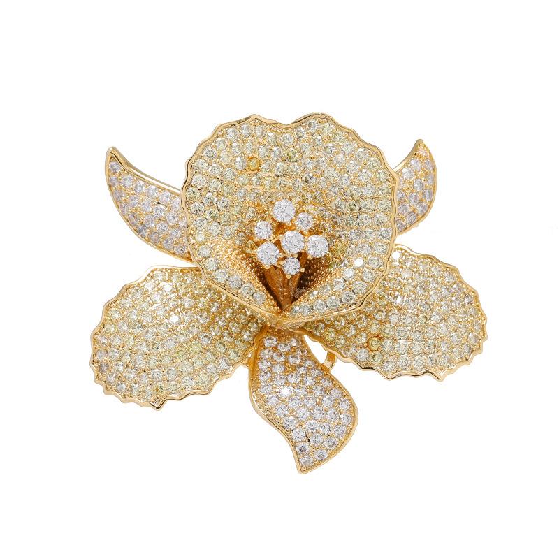 Niche high-end flower brooch atmospheric women's luxury high-end temperament corsage suit coat anti-light accessories