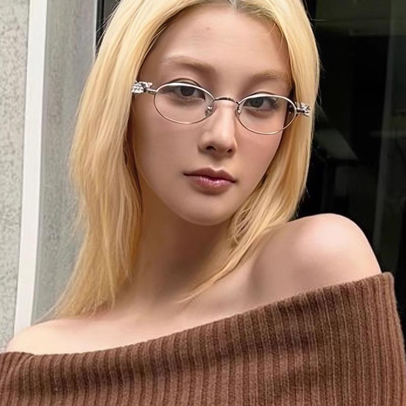 Small Oval Rhinestone Reading Glasses Women Anti Blue Light Presbyopia Eyewear Metal Frame Transparent Optical Glasses