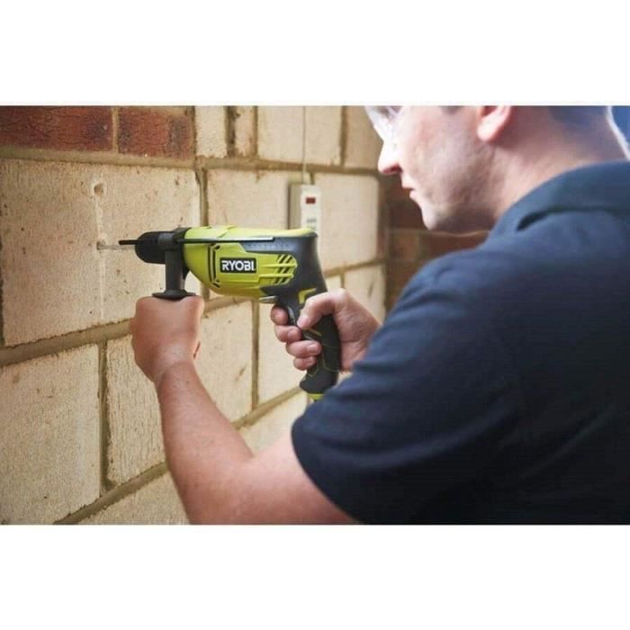 RYOBI - Perceuse À Percussion 800 W - 3 000 Cp/min - Mandrin 13mm - Blocage D'arbre - LED + Coffret & Butée De Profondeur - RPD800-K
