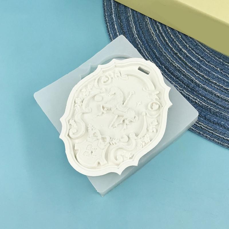 Carousel Relief Casting Mold for DIY Decors Projects, Flexible Silicone Plaque Form with Hanging Slot for Plasters, Aromas Diffuser Stone, Fondant and