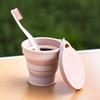 Faltbarer Reisebecher Tragbarer Silikonbecher Hitzebeständig Zusammenklappbare Wasserbecher mit Deckel Karabiner für Outdoor-Camping