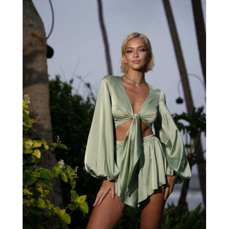 

2024 Lace up Sexy Long Sleeve Top and Shorts Set Shorts Suit Black M
