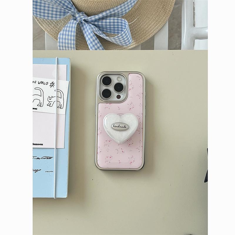 

Spring Fresh Floral Heart Stand iPhone 17/16 Pro Max/15/14 Case iPhone 17