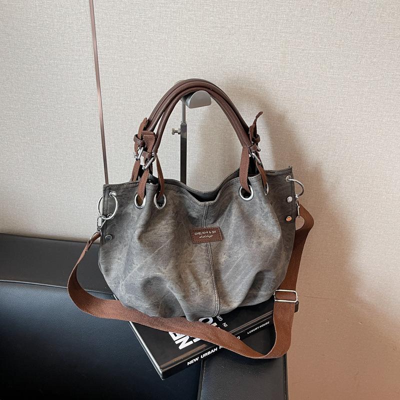 Niche large-capacity handbag bag women's summer new fashionable and simple commuter shoulder messenger bag