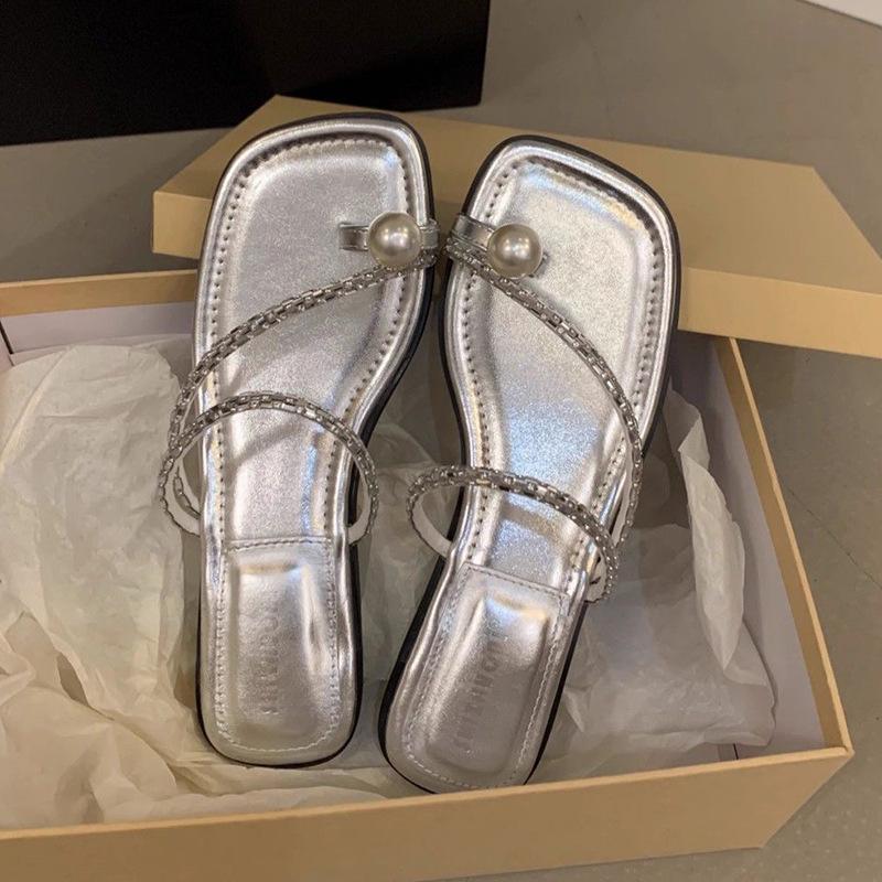 

Sandals premium one-word sandals women s summer wear in 2025 with skirts exquisite fashion shoes 40 серебряный