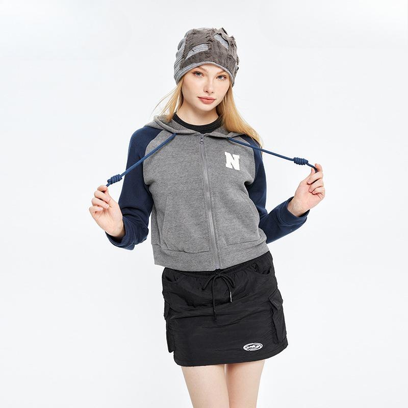 Весна и осень Новая короткая куртка-свитшот с капюшоном и длинными рукавами на молнии контрастного цвета S серый 4535₽