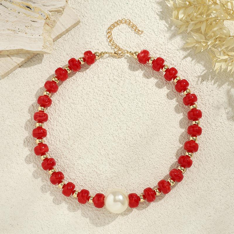 Bohemian Pearl Beaded Necklace: Colorful, Simple, Vacation-Ready Clavicle Chain for Women