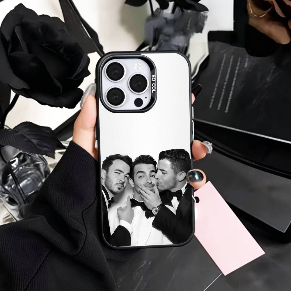 COOL Band J-Jonas B-Brothers-S Phone Case For iPhone17,16,15,14,13,12,11 Plus,Pro Max Colored Silver Plated Inside Cover