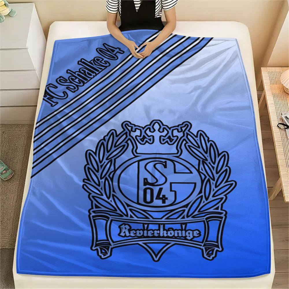 1 szt. Koc Flanelowy z Nadrukiem FC Schalke 04 Wysokiej Jakości Ciepły Komfortowy Pokrowiec na Wszystkie Pory Roku Idealny na Prezenty Wystrój Domu