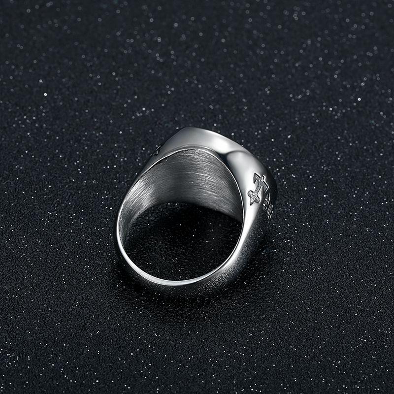 Hip Hop Fashion Men's Soldier Cross Round Ring Templar Letter Carving Ring Punk Seal Jewelry for Men Party Gifts Jewelry