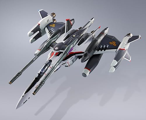 TAMASHII NATIONS - Macross - Tornado Messiah Valkyrie (Revival Ver. used by Alto Saotome) DX Chogokin Figure