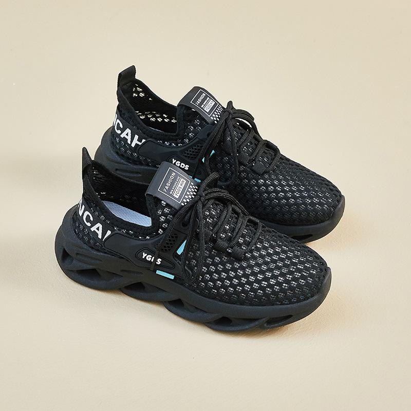 

Летние новые кроссовки Flyknit корейского выпуска, спортивная женская сетчатая дышащая повседневная обувь на плоской подошве для бега 39 чёрный