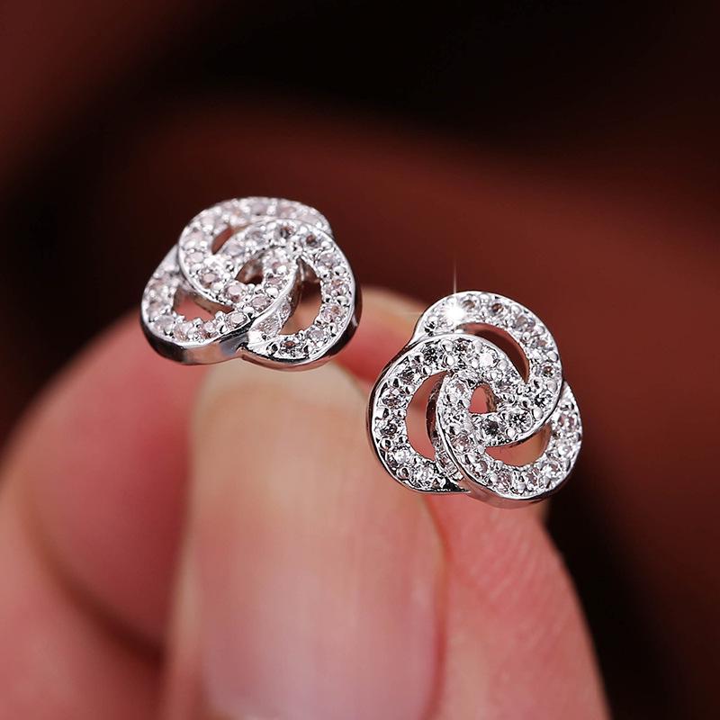European and American Fashion Women's Flower Rhinestone Geometric Metal Stud Earrings