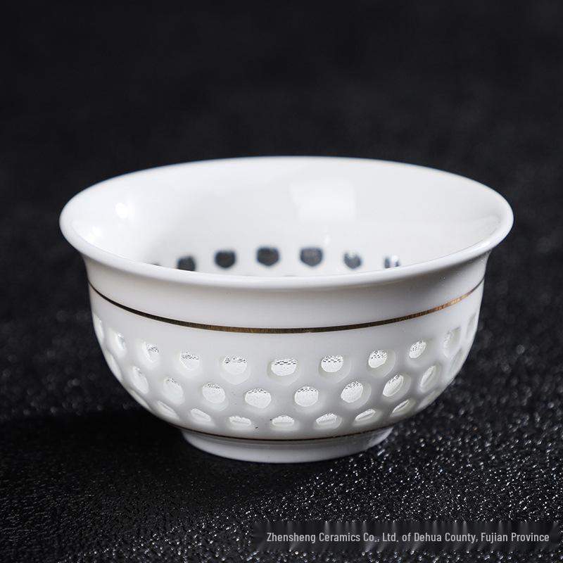 Honeycomb White Porcelain Tea Tasting Cup - Blue and White Ceramic Design 40ml
