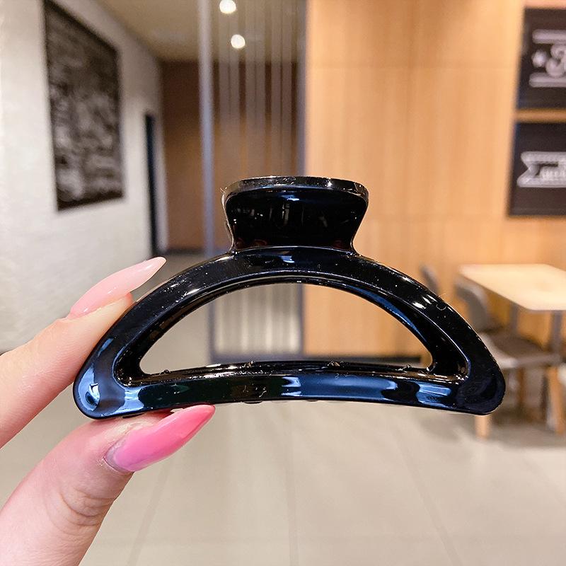 Elegant Large Hair Claw Clip for Thick Hair - High-End Korean Updo Shark Clip