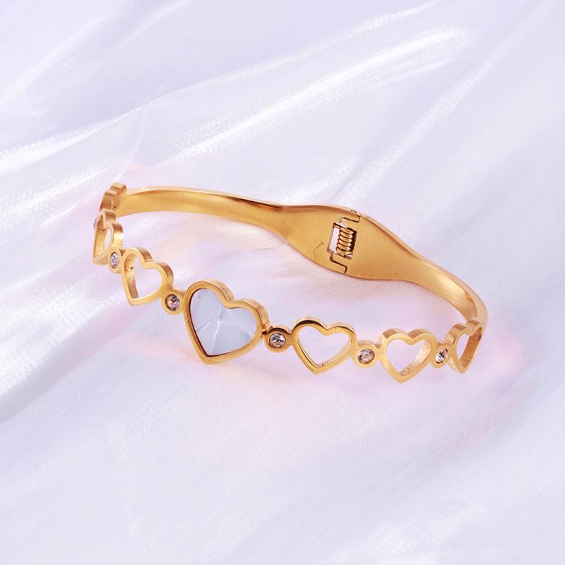 Titanium Steel Heart Bracelet Romantic Aesthetic Gold Color Rhinestones Geometry Romantic Hand Jewellery Party Gift