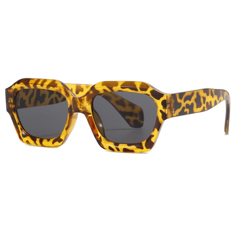 Small Square Sunglasses New Women Men Travel Luxury Shades Female Ins Popular Brand Glasses Retro Punk Trending