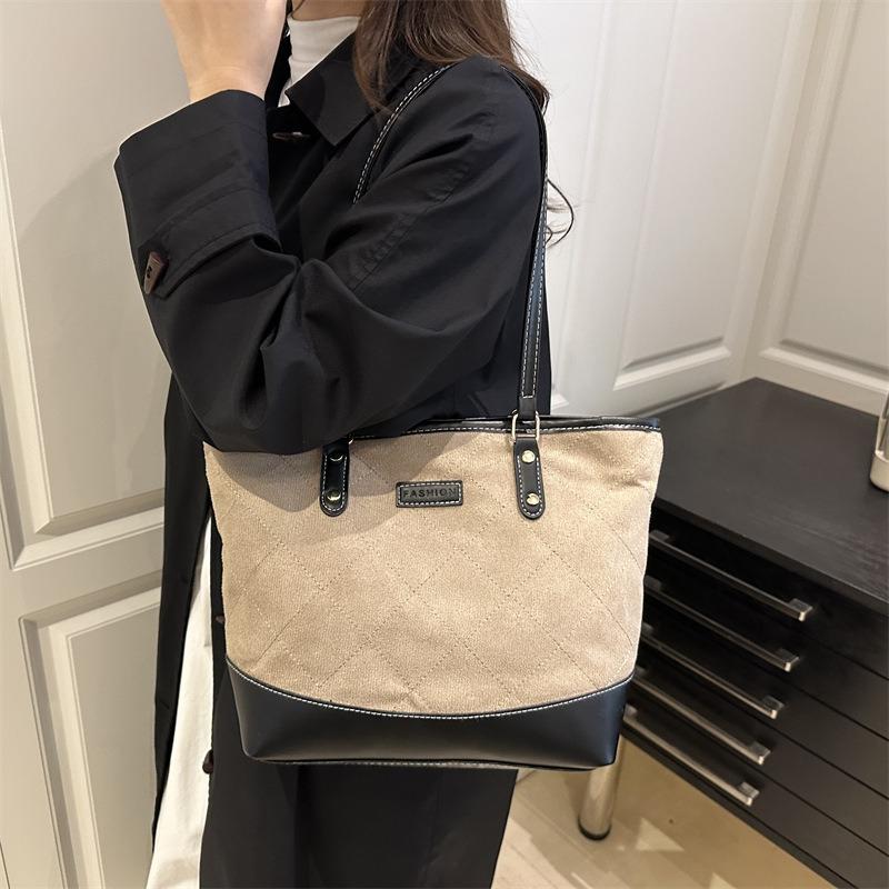 Large capacity commuter simple tote bag autumn new fashion diamond handbag retro splicing shoulder bag