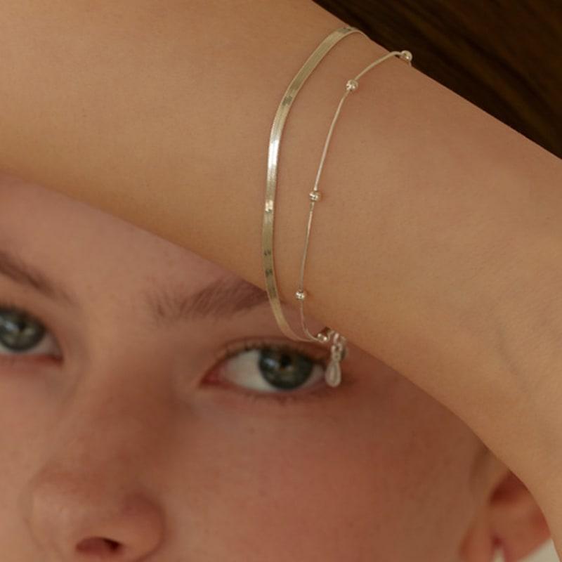 Lewe [6mm+10mm Pearl Earrings Free] Shining Point Ball Bracelet
