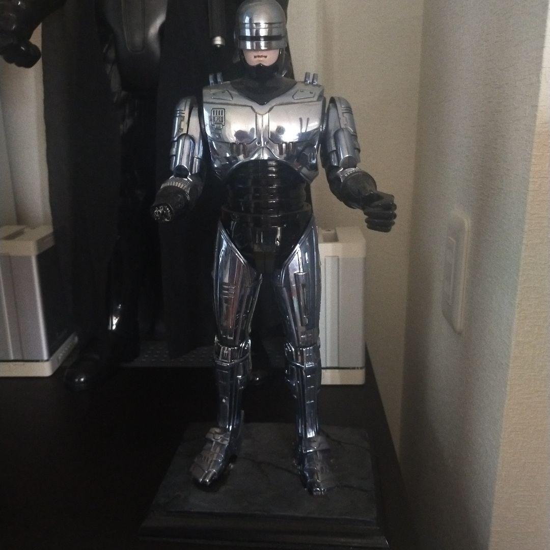 

[Б/У] Ранняя распродажа: Винтажная фигурка Робокопа