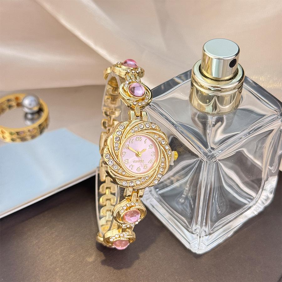 Chalcedony Diamond Women's Light Luxury Niche Bracelet Watch Gold Sunflower Quartz Watch