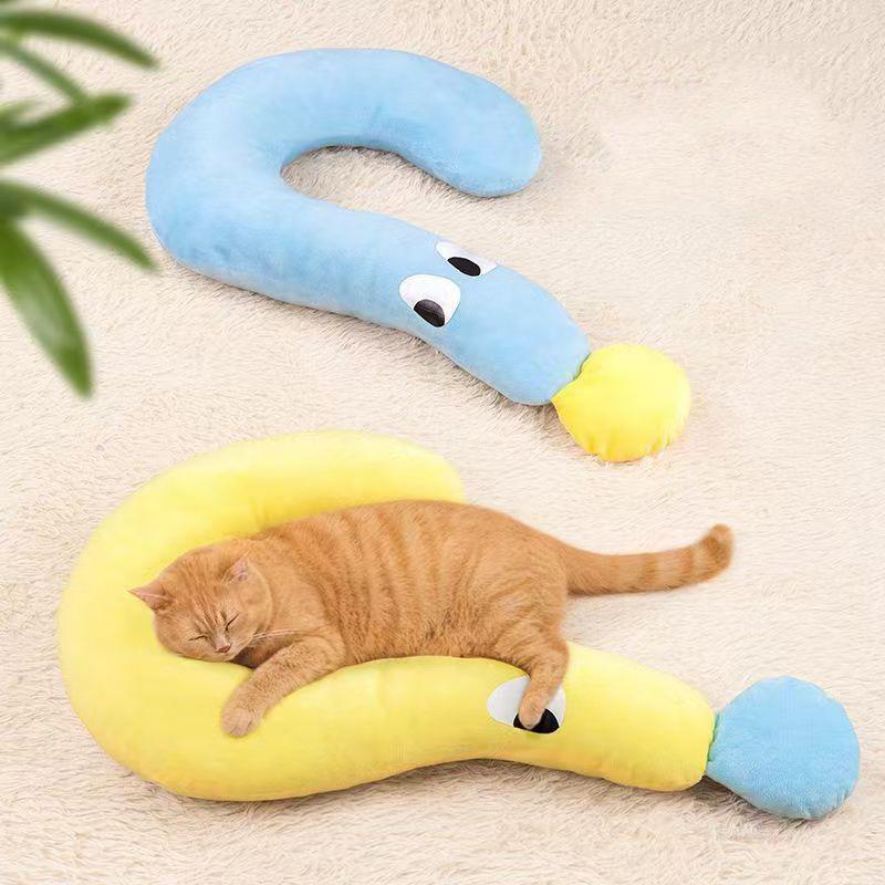Pet Little Pillow U-Shaped Neck Protector Sleeping Pillow Deep Sleep Puppy Kitten Moon Pillow Soft Fluffy Pillow Pet Supplies