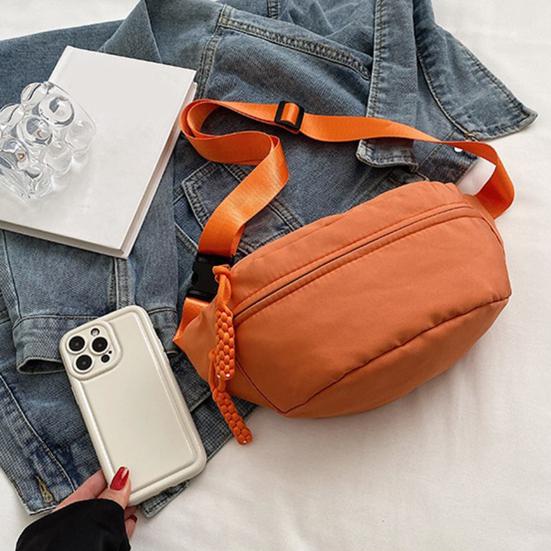 Woman Crossbody Fanny Pack Waist Bag with Adjustable Strap Multiple Zippered Pockets Casual Waist Wallet for Sports Travel Vacation