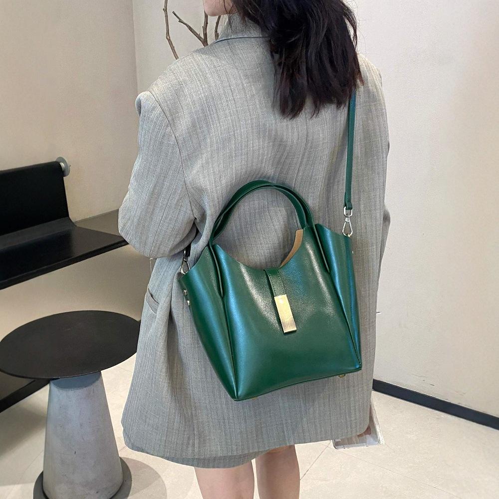 Vegetable Basket Bag Women Korean New Soft Leather High end Shoulder Bag Large Capacity Fashionable Niche Tote Bag Women
