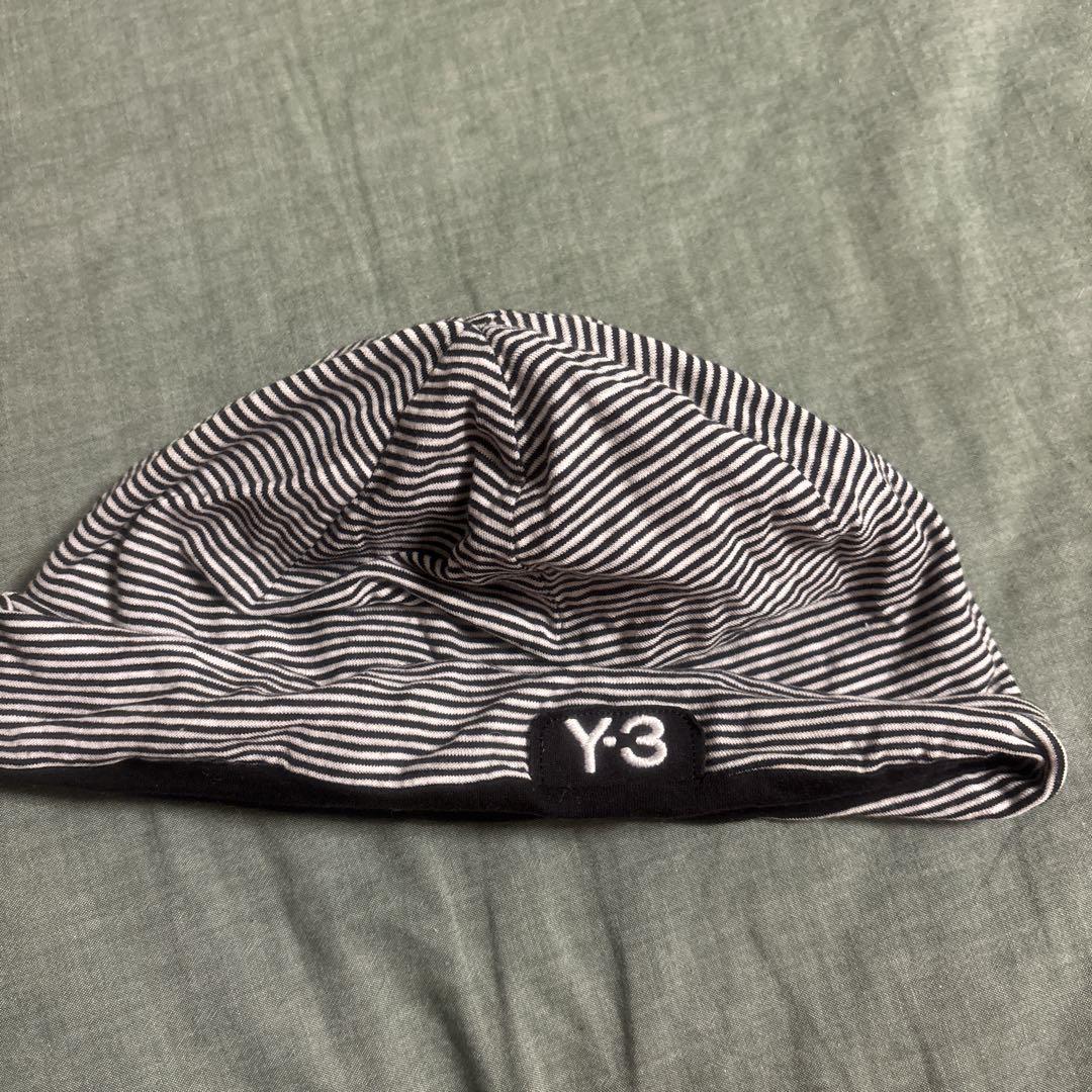 

[Б/У] Полосатая шапка бини Y-3 черного и белого цвета