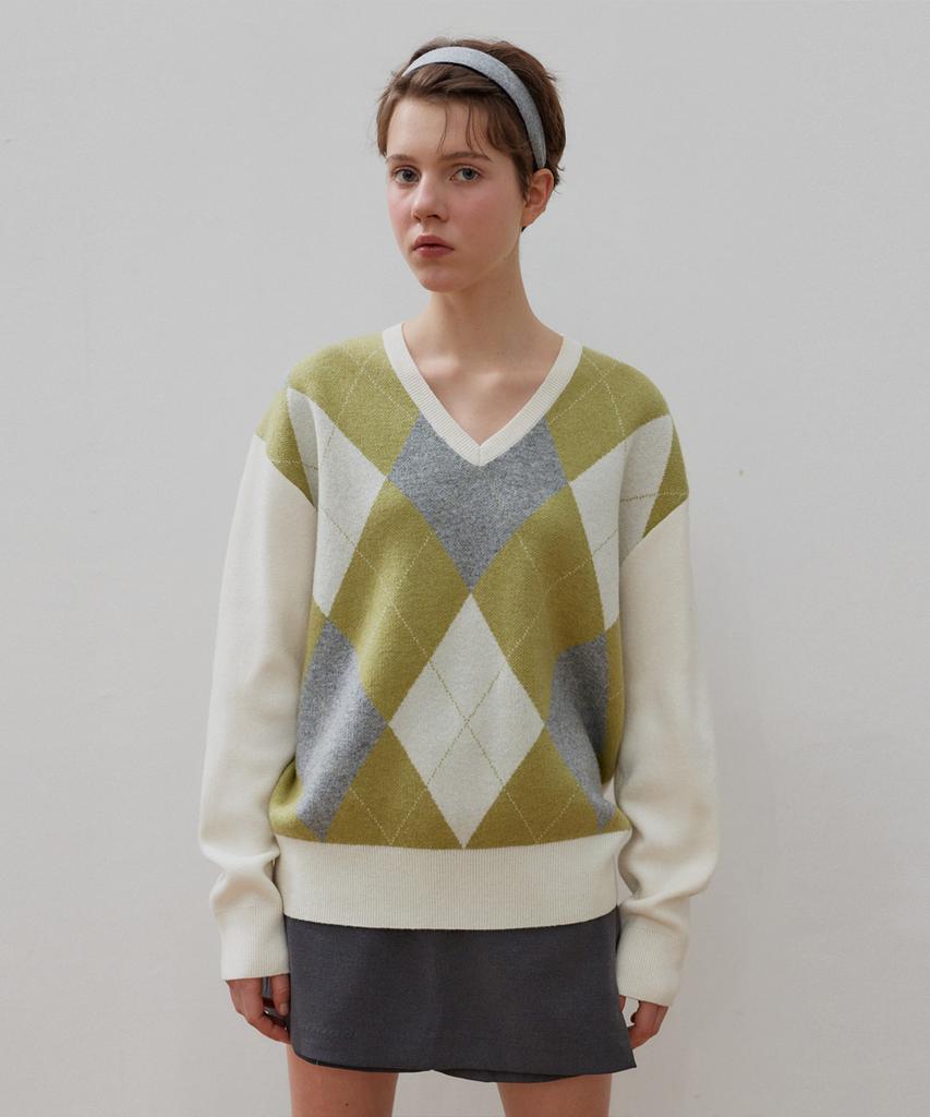 HANE Bigging Argyle V-Neck Knit_Cream