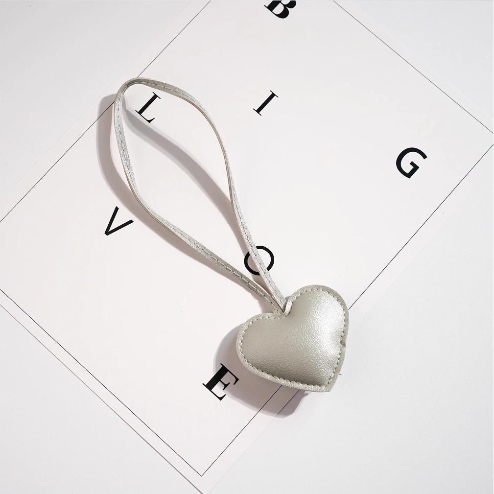 DIY Leather Heart Keychain: Peach Heart Bag Pendant and Backpack Ornament