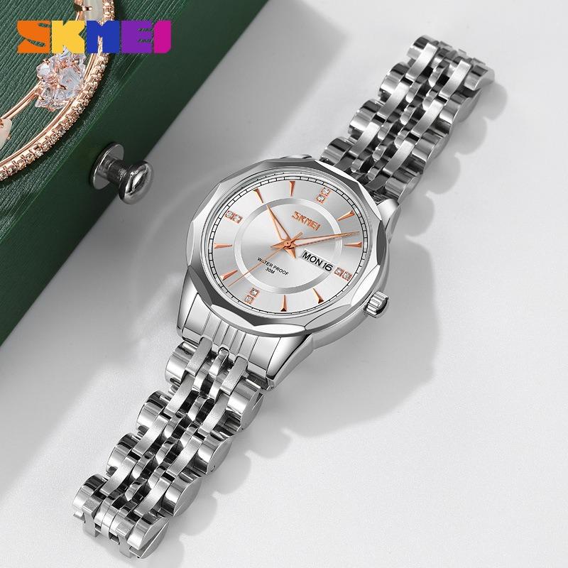 Ladies Quartz Watch Business Watch Fashion Calendar Men's Watch Waterproof Luminous Steel Belt Watch