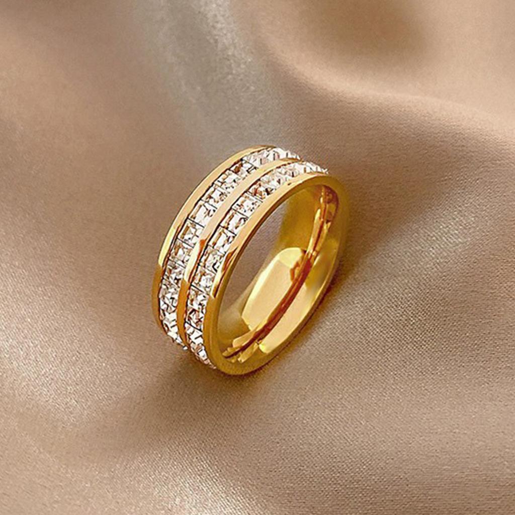 1pc Stainless Steel Women's Ring 8mm Wide Band with Small Square Rhinestones - Modern Elegant Design for Casual Attire & Special Occasions, Versa