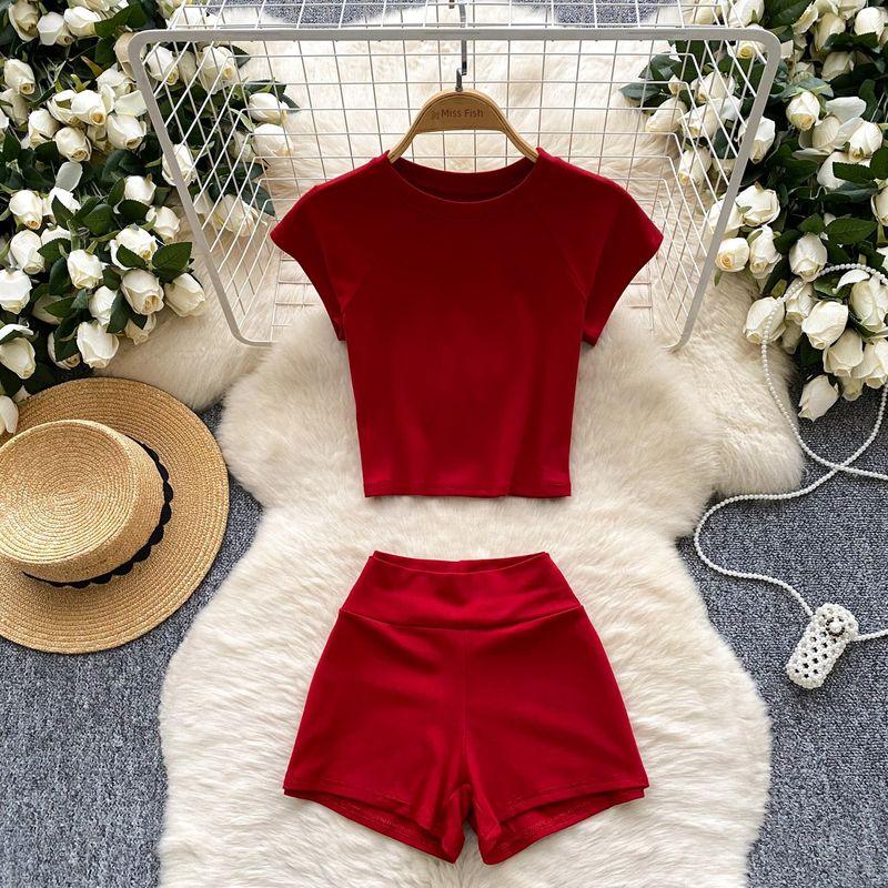 

Минималистичный стиль Атлетичный Повседневный Однотонный Чистое Желание Сексуальный Костюм Женский Летний С круглым вырезом Короткая футболка + Шорты с высокой талией, подчеркивающие фигуру Red One size