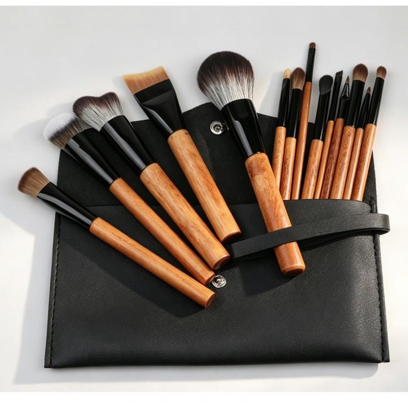 14Pcs Wooden Makeup Brush Set Beginners Eyeshadow Blush Foundation Brushes
