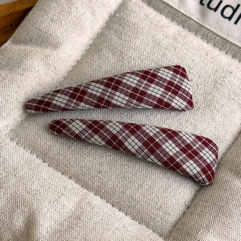 2025 New French Retro Plaid Fabric Hair Clips Large Edge Fashionable Side Bangs Women's Hairpins Stylish Hair Accessories