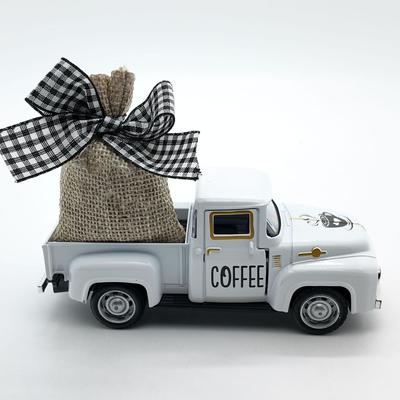 Farmhouses Coffee Bar Decors Mini Metal Truck Model with Removable Burlap Bag Decors for Kitchen and Tiered Tray Display