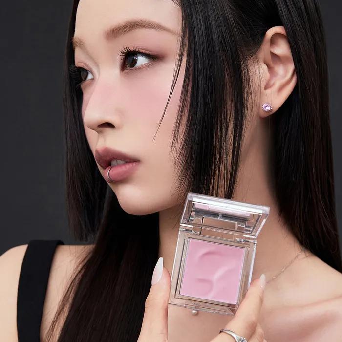 

[x2] Пушистые румяна (10 цветов) AT.10 Bubble Orange Peach,