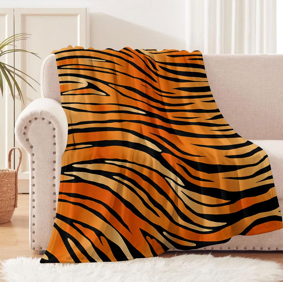 1PC Leopard pattern Cheetah arts Pink Blanket Flannel Thin blankets for Home Office Travel Camping Perfect gifts four season use