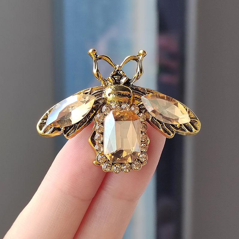 Rerto Bee Crystal Brooches For Women Enamel Rhinestone Animal Tassel Lapel Pins Men'S Suit Collar Pin Badge Accessories