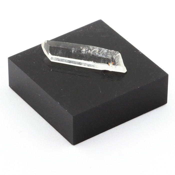 Pierres et Minéraux. Quartz. 4.055 ct. La Gardette Mine, Bourg d'Oisans, Isère, France.