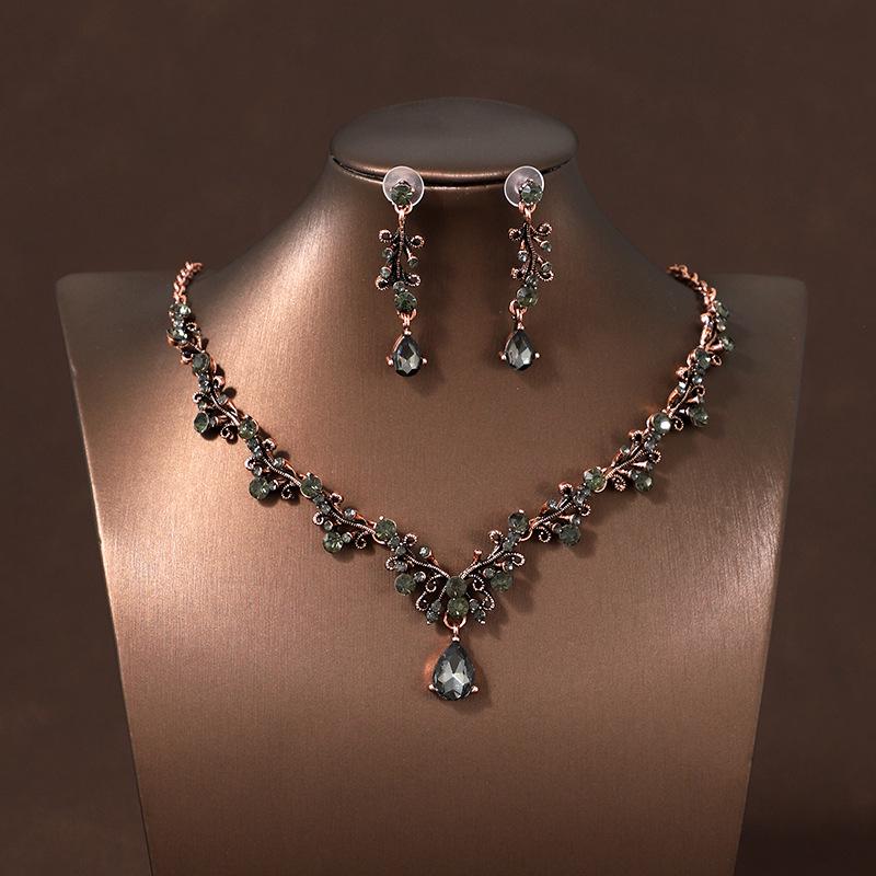 Vintage Black Sparkly Bridal Necklace & Earring Set for Weddings & Parties