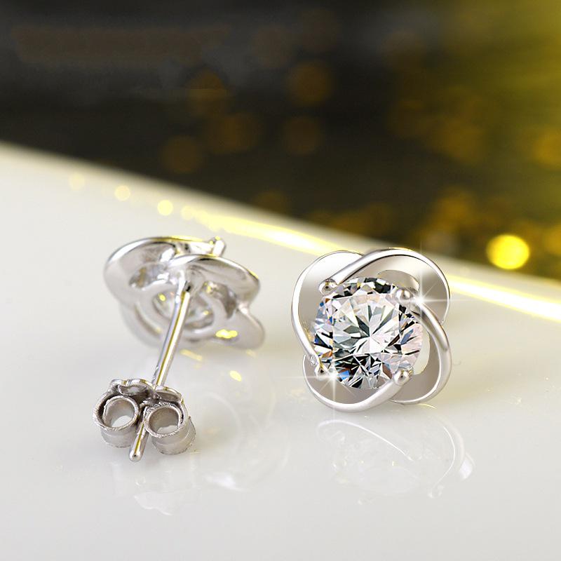 Zhenrong Korean-Style Sparkling Four-Leaf Clover Stud Earrings, Silver-Plated Jewelry, Hypoallergenic White Gold Finish