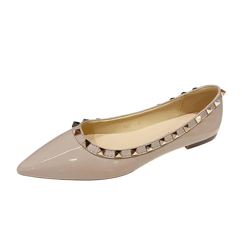 Large size 35-43 pointed head rivet flat sole single shoes women's shallow mouth soft sole versatile flat heel boat shoes temperament women's shoes