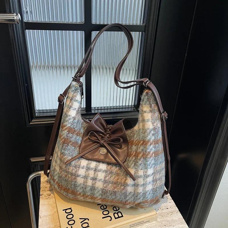 Modische Wollhandtasche für Damen neue einzelne Schulter Bogenmode Pendlerrucksack