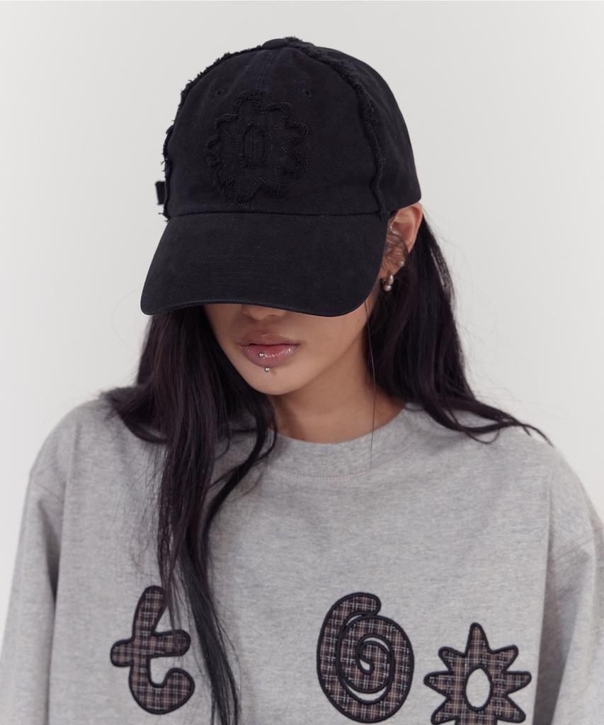 Tonilolenseu Applique Symbol Logo Ball Cap Black