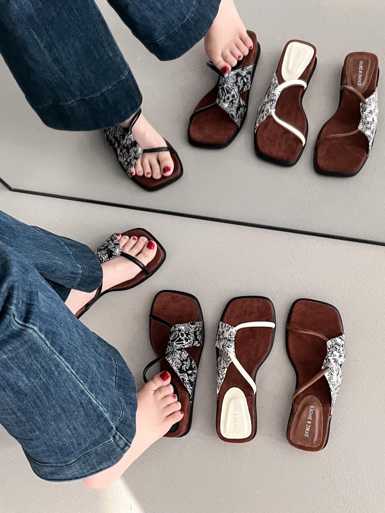 Fashion Shoes Woman 2025 On A Wedge Slippers Casual Pantofle Platform Luxury New Summer Slides Shoes Woman 2025 Slippers Casual Pantofle