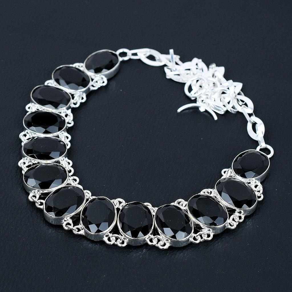 Czarny naszyjnik ze spinelem Naszyjnik ze srebra próby 925 Naszyjnik ze spinelem z kamieniem szlachetnym Ręcznie robiona biżuteria ze srebra ze spinelem dla niej Naszyjnik ze spinelem na prezenty